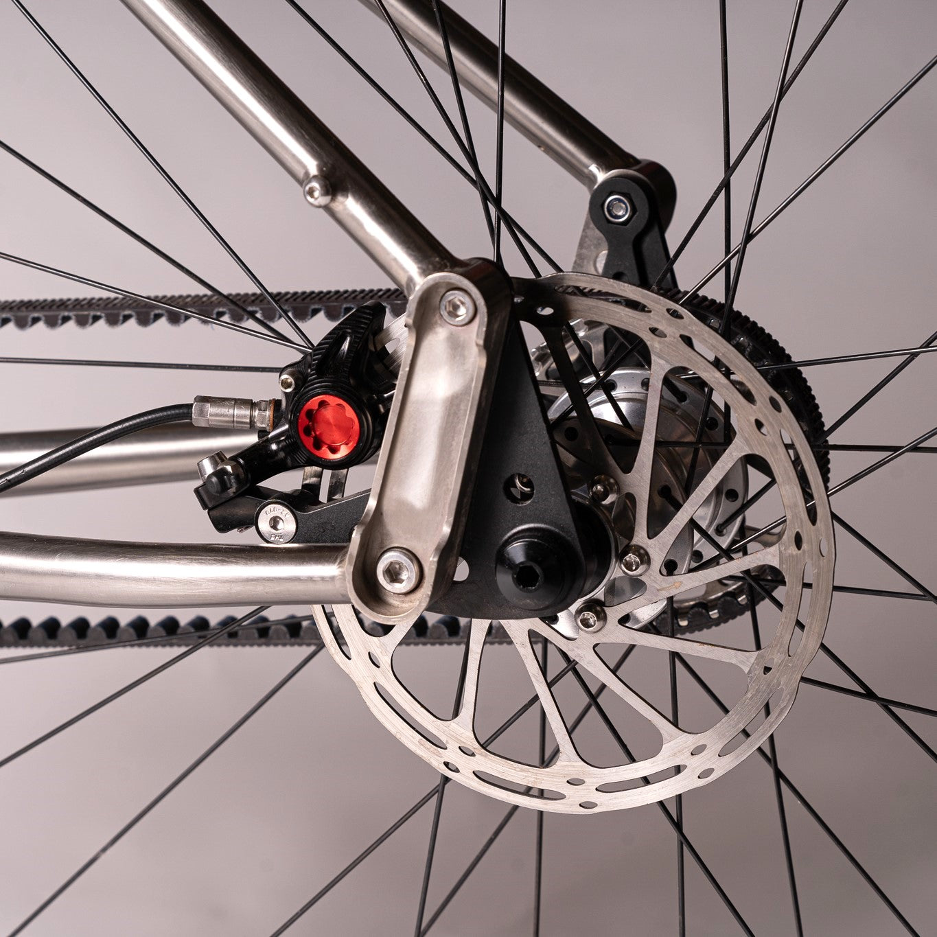 Eight Bells - Pinion Titanium Bike Builder